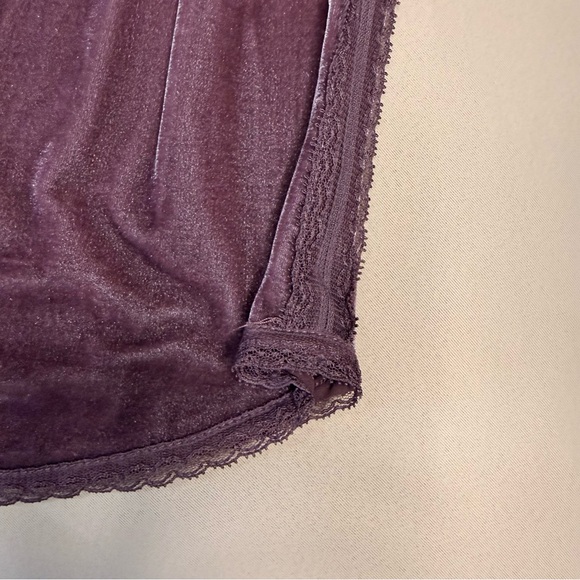 Whowhatwear velvet camisole - Picture 8 of 11